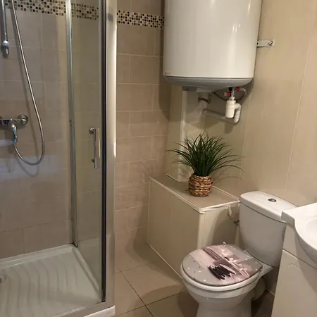 En Front De Apartament *